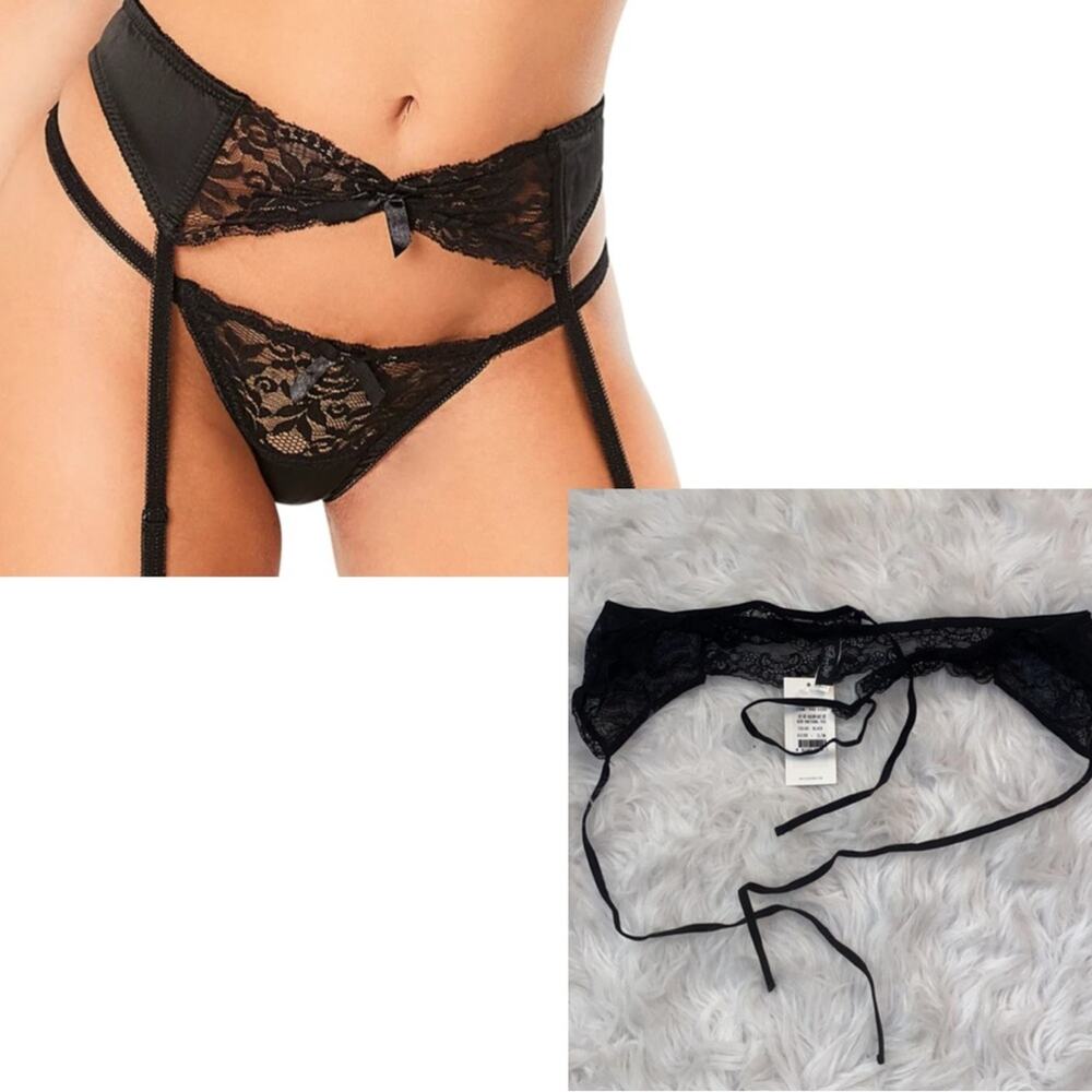 Oh La Lá Cheri cut out galloon lace set with functional ties